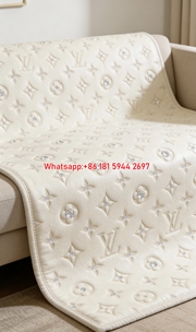 Diamond Emblem LV Throw IMG_3131
